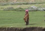 Basotho kindje in het dorp